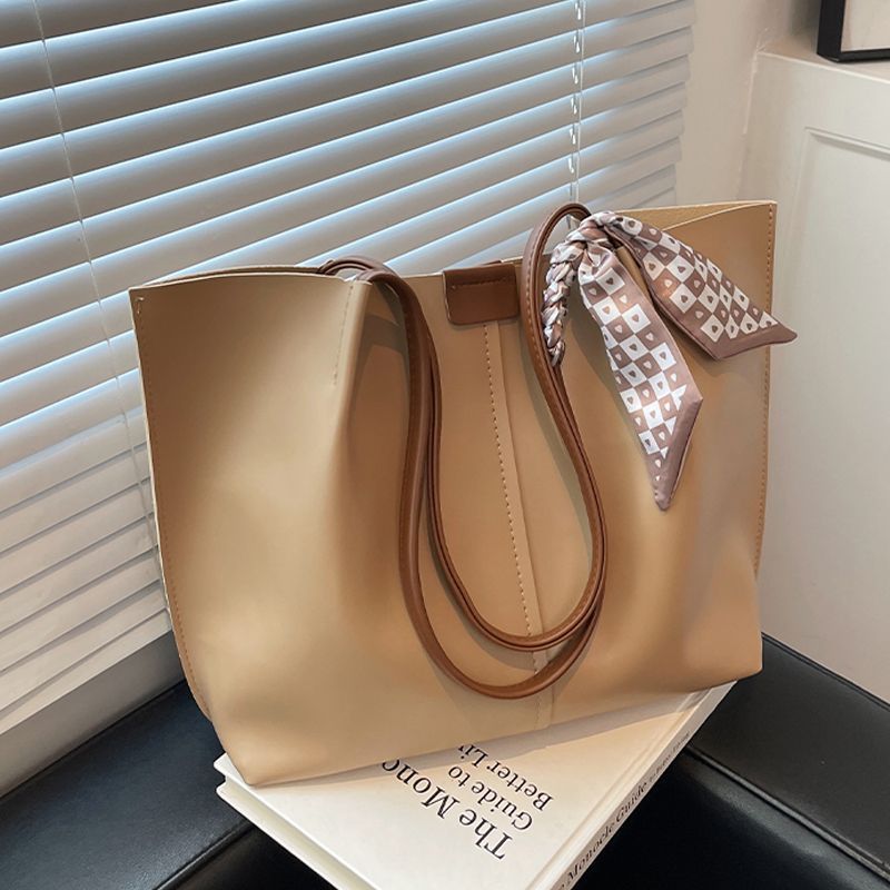 Women’s Spacious Spring Shoulder Bag – Trendy Large-Capacity Single-Shoulder Handbag for Daily & Travel Use